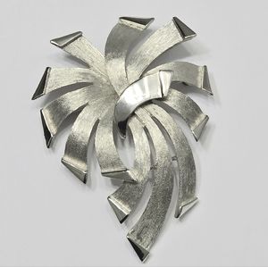 Vintage Crown Trifari brooch abstract bow silver tone cascade pin